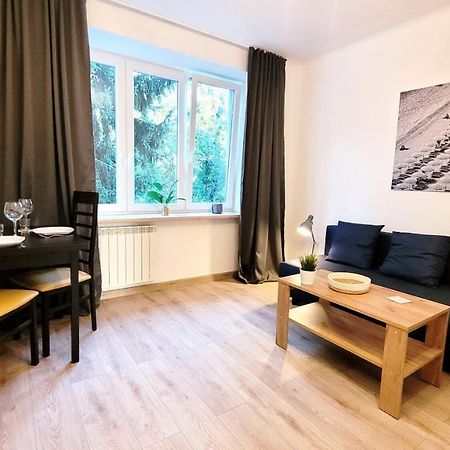 Great Life - Apartment Next To Metro Station Варшава Екстер'єр фото